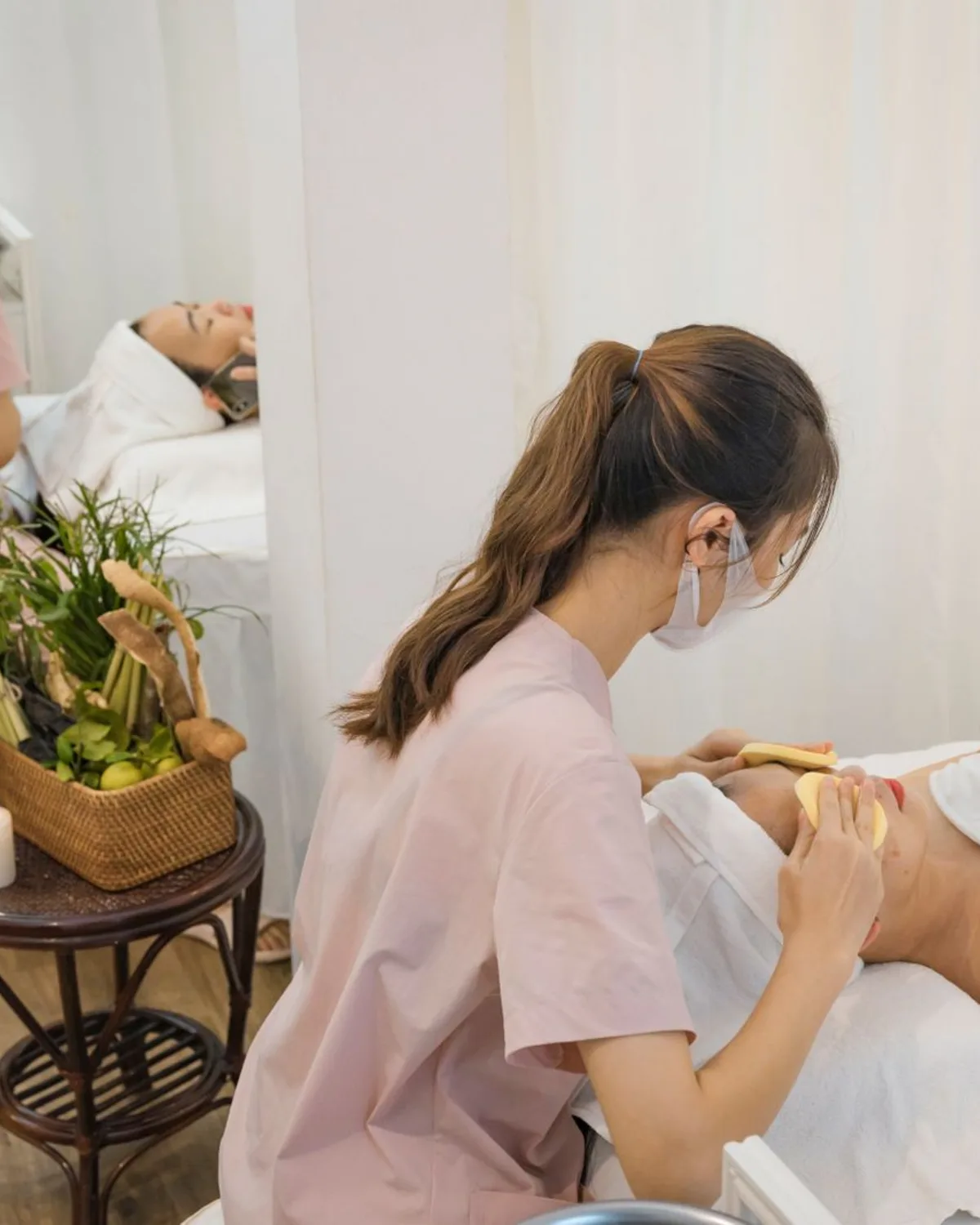 A calm, carefully prepared spa treatment